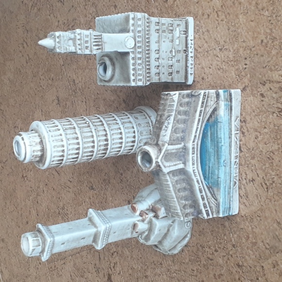 Vintage ceramic liquor containers depicting Florence, Genoa and Pisa and Venice. - Picture 1 of 11